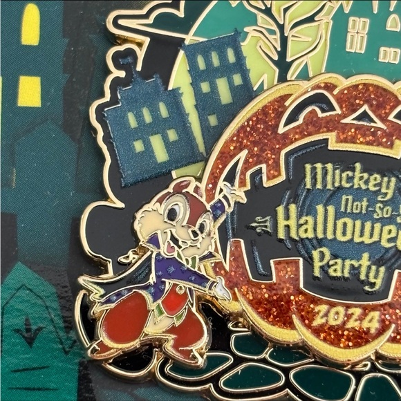 Disney Mickey’s Not So Scary Halloween Party 2024 Chip N Dale Lmtd. Release Pin - Picture 5 of 6